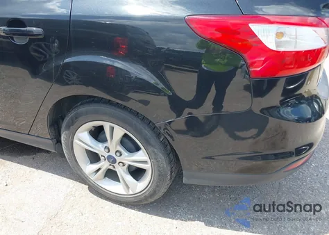 2014 Ford Focus Se from USA, damaged, VIN 1FADP3F28EL460235